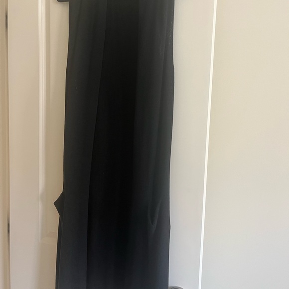 Aritzia Wilfred Dunkirk Black Sweater Vest Small - Picture 3 of 4